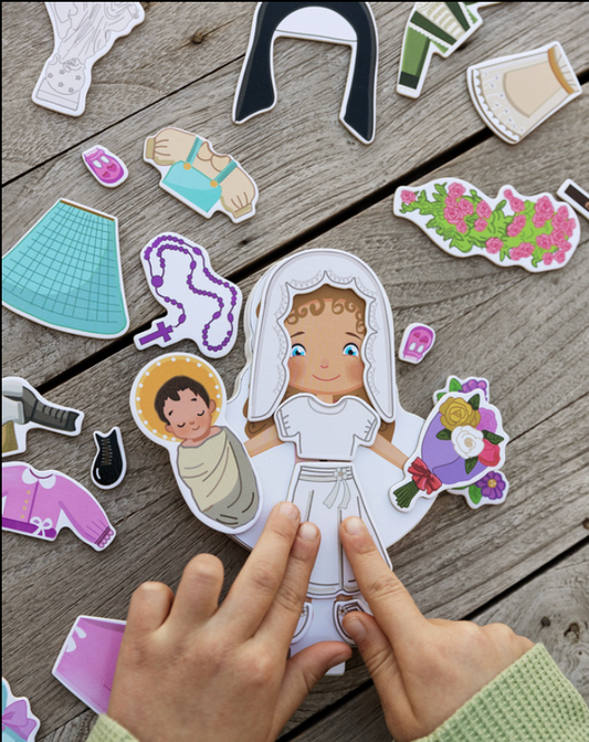 My Saint Thérèse, A magnetic wooden dress-up doll set - Saintly Heart