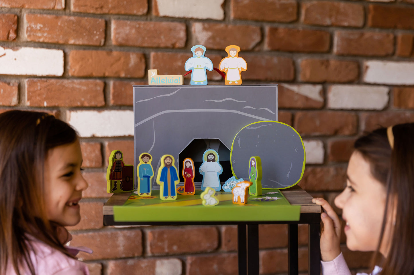Deluxe Easter Playset | Juego de Pascua - Saintly Heart