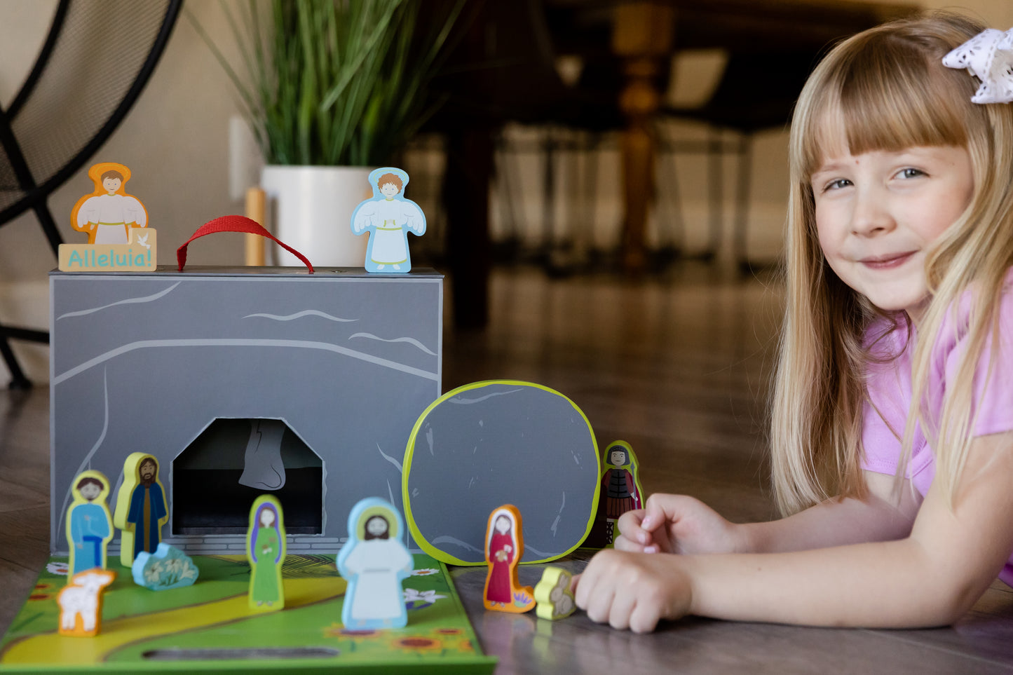 Deluxe Easter Playset | Juego de Pascua - Saintly Heart