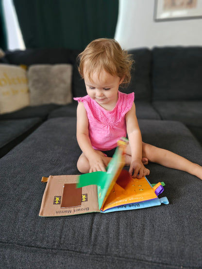 My First Mary Book: Colors / Mi primer libro de la Virgen María: Los Colores (An English–Spanish Bilingual Cloth Book)